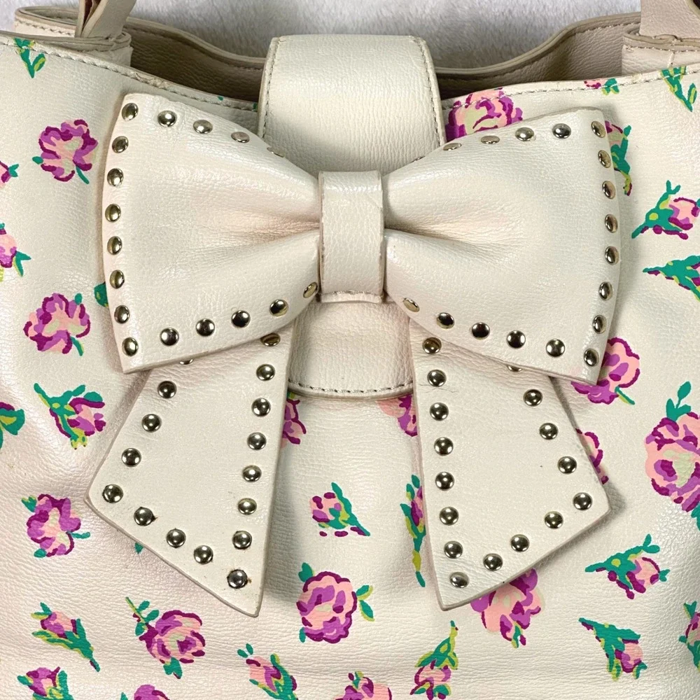 Betsey Johnson betsey johnson